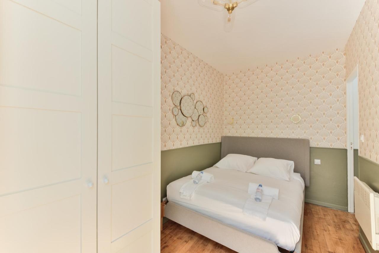Independant Flat: Canal St Martin&Trains Stations! 파리 외부 사진