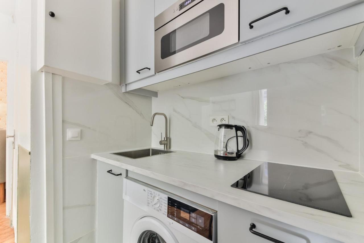 Independant Flat: Canal St Martin&Trains Stations! 파리 외부 사진