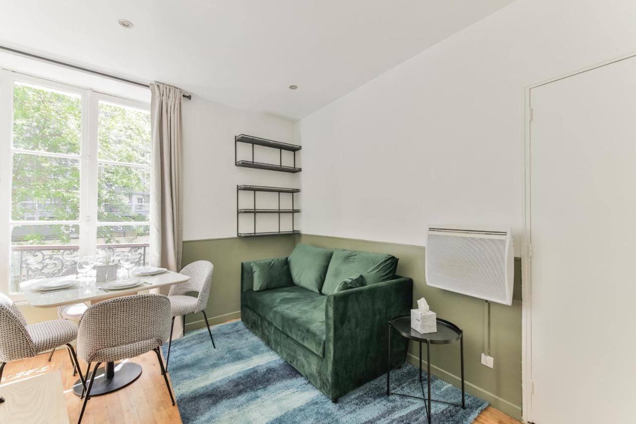 Independant Flat: Canal St Martin&Trains Stations! 파리 외부 사진