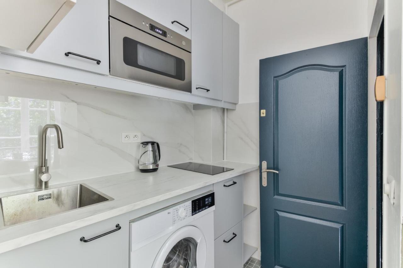 Independant Flat: Canal St Martin&Trains Stations! 파리 외부 사진